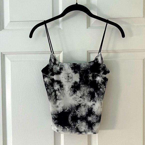 SHEIN Sleeveless Top - Picture 1 of 3